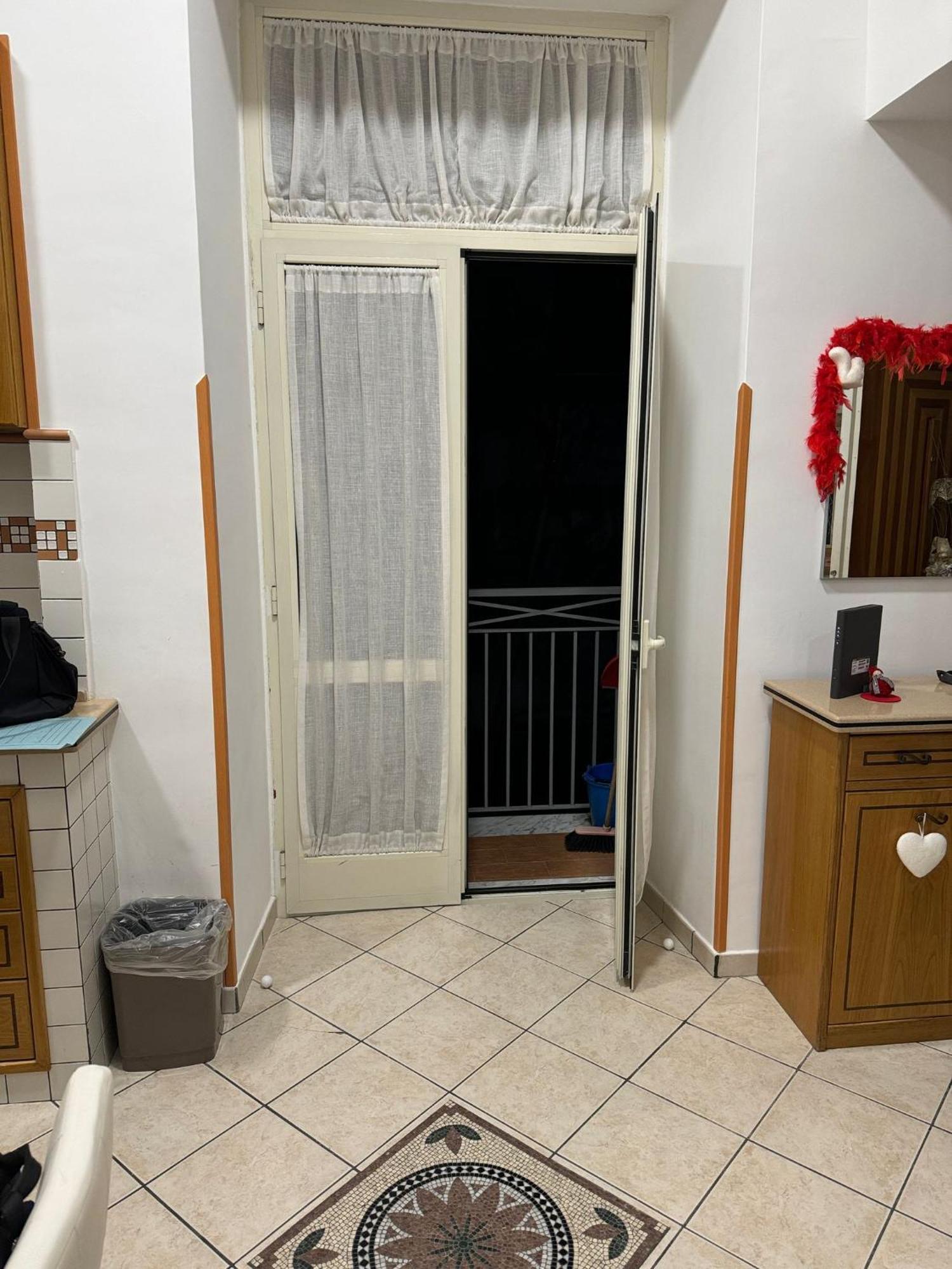 Casa Mia Al Plebiscito Apartment เนเปิลส์ ภายนอก รูปภาพ